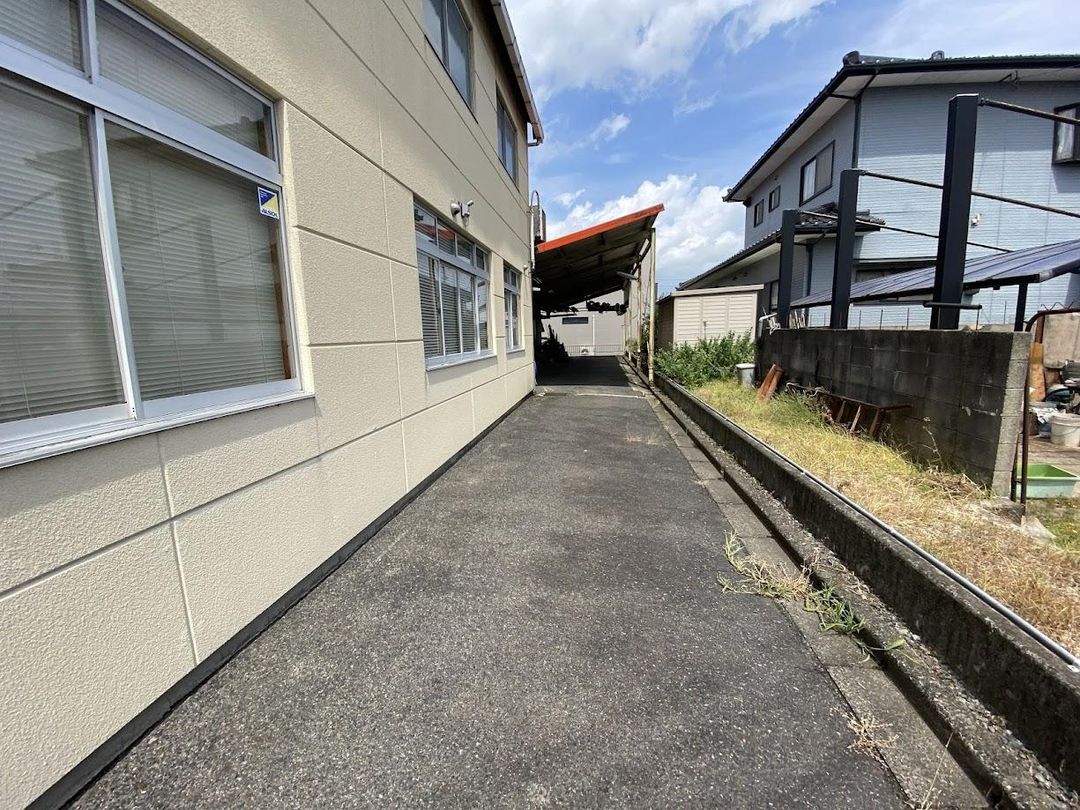Office and Warehouse for Sale in Soja City, Okayama - Thumbnail 2