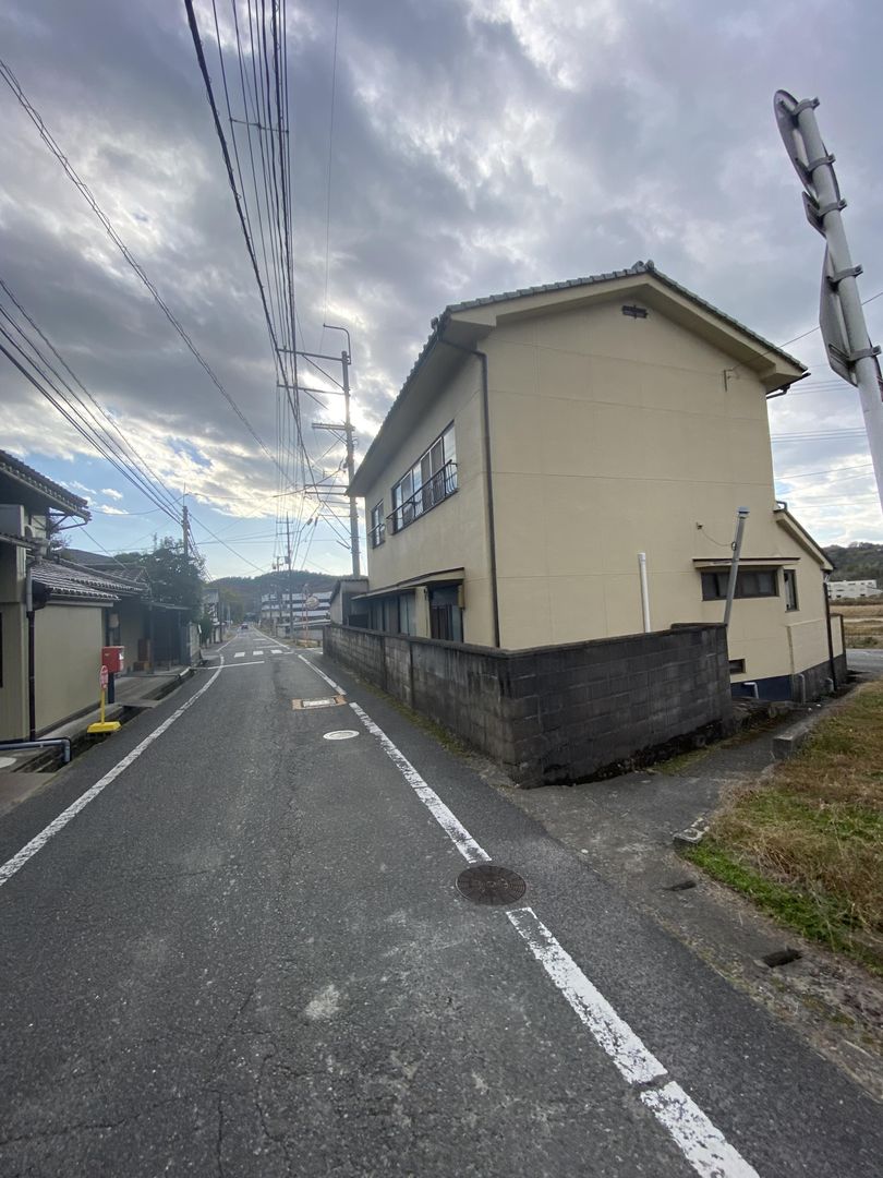 Used 5K House with Large Garage in Kasaoka, Okayama - Thumbnail 4