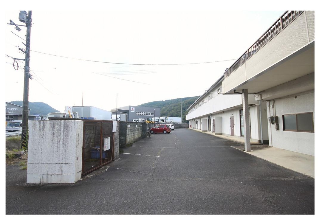 16-Unit Apartment Building for Sale in Tsuyama, Okayama - Thumbnail 3