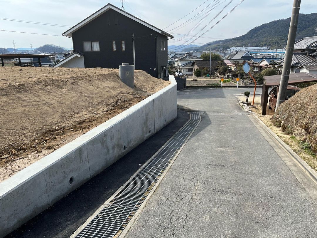 210 Tsubo Land for Sale in Satoshō, Okayama with Panoramic Views - Thumbnail 2