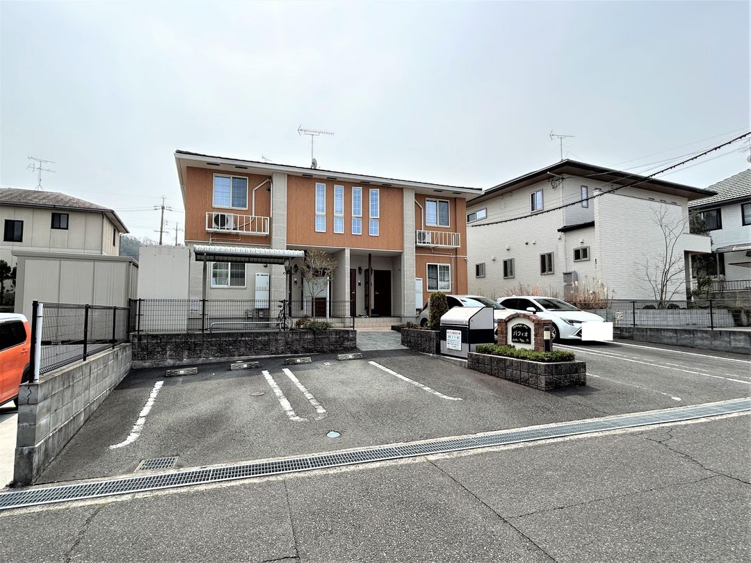 Apartment Building for Sale in Akaiwa, Okayama - Thumbnail 3