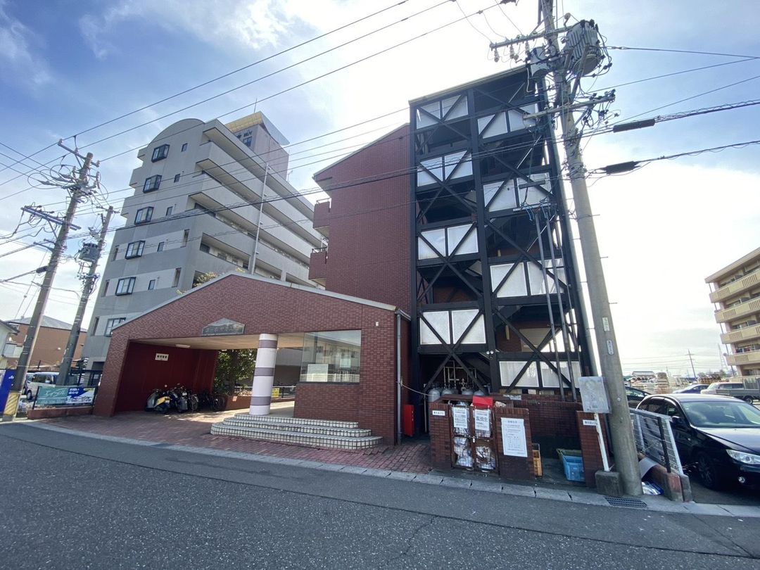 53-Unit Apartment Building for Sale in Mizuho, Gifu - 12.45% Yield - Thumbnail 2