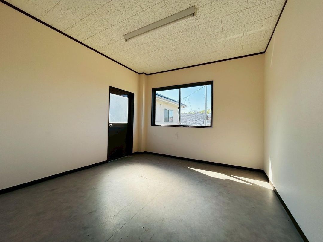 Office and Warehouse for Sale in Kurashiki, Okayama - Thumbnail 3