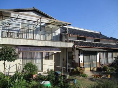 Traditional House with Farmland in Kamogata, Asakuchi City — Image 1, Asakuchi, Okayama