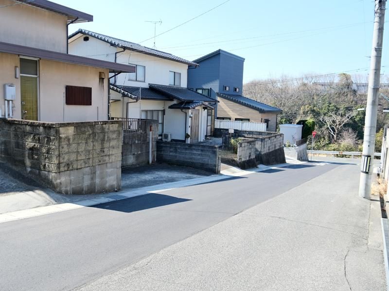 Residential Land for Sale in Hayashima, Okayama with Panoramic Views - Thumbnail 2