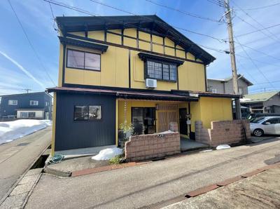 Spacious Traditional Home in Ono City with 474㎡ Land — Image 1, Ono, Fukui