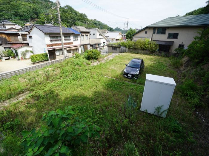 423 sqm Land for Sale in Tamano, Okayama with Attached Woodland - Thumbnail 2
