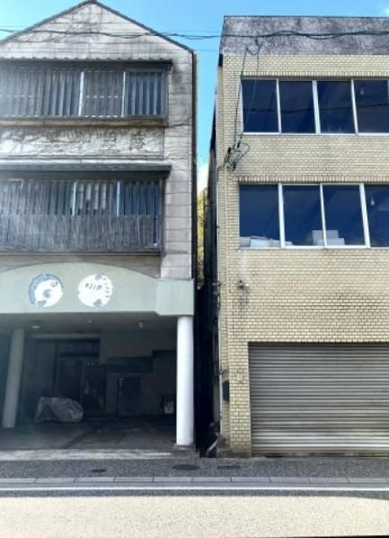 Two-Building Complex for Sale in Kurashiki Bikan District, Okayama - Thumbnail 3