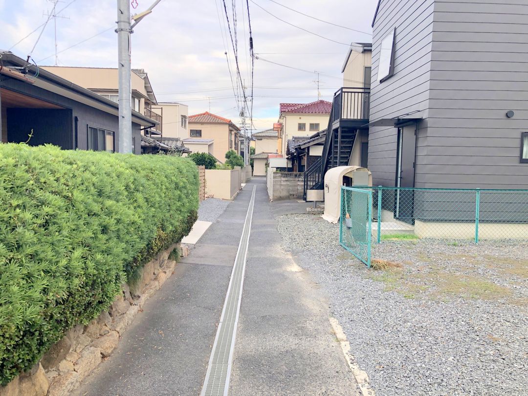2-Story Wooden Apartment Building for Sale in Okayama City - Thumbnail 2