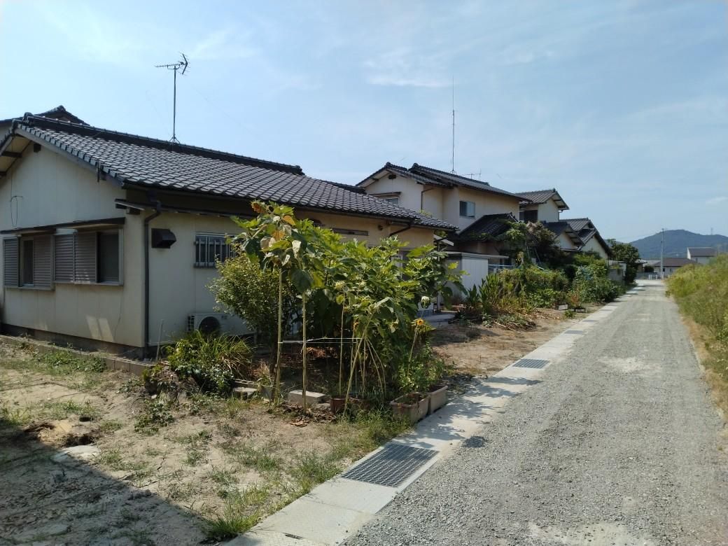Land for Sale in Kurashiki, Okayama - 196 sqm Plot with Old House - Thumbnail 3