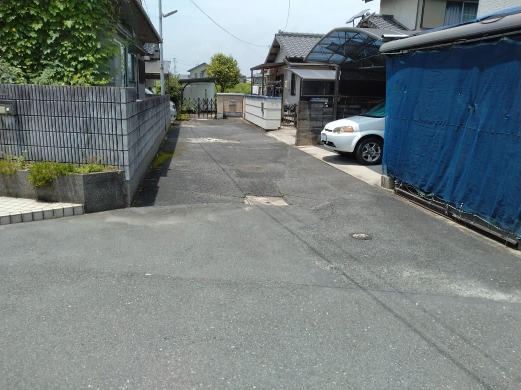 Land for Sale in Kurashiki, Okayama - 196 sqm Plot with Old House - Thumbnail 4