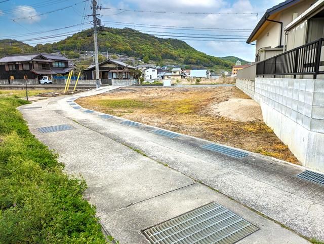 Land for Sale in Okayama City Higashi Ward - 209.14 sqm Plot - Thumbnail 2