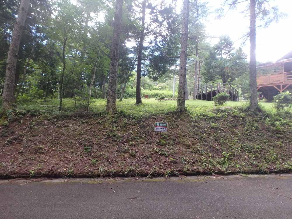 203 sqm Mountain Land for Sale in Maniwa, Okayama - Thumbnail 3
