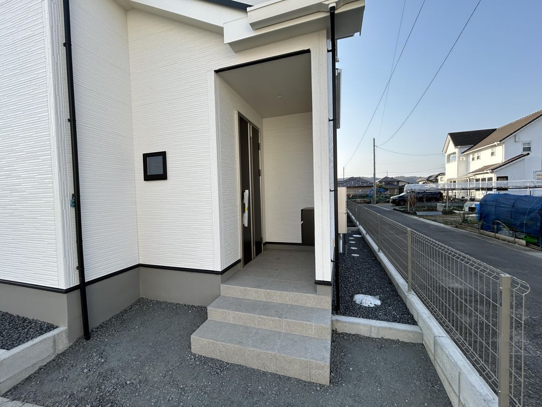 New 4LDK House in Kurashiki, Okayama with Garden & 3 Car Spaces - Thumbnail 4