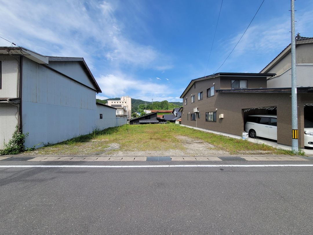 Land for Sale in Iinan Town, Shimane - 379.56 sqm Plot - Thumbnail 2