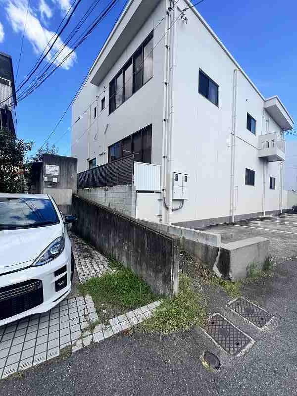 3-Story RC Apartment Building for Sale in Kita Ward, Okayama - Thumbnail 4