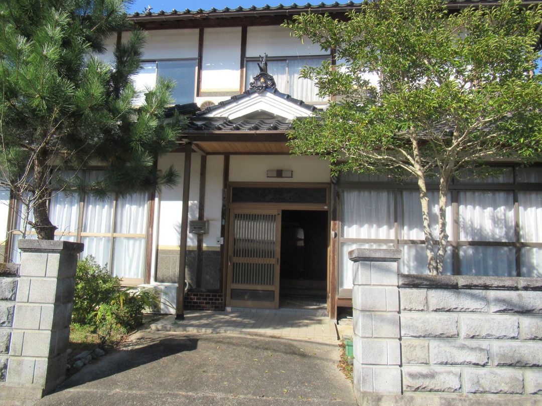 Traditional 7SDK House with Forest Land in Mimasaka, Okayama - Thumbnail 2