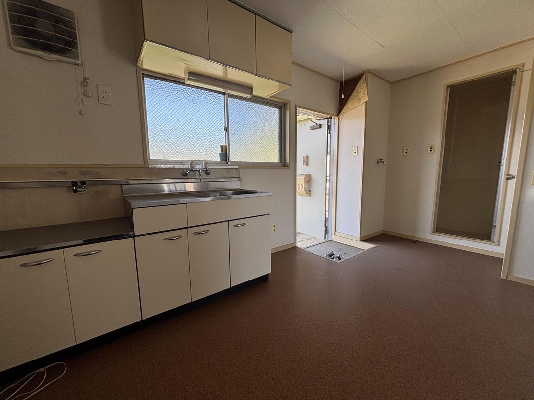 Apartment Building for Sale in Tamano, Okayama - 122.4 sqm - Thumbnail 4