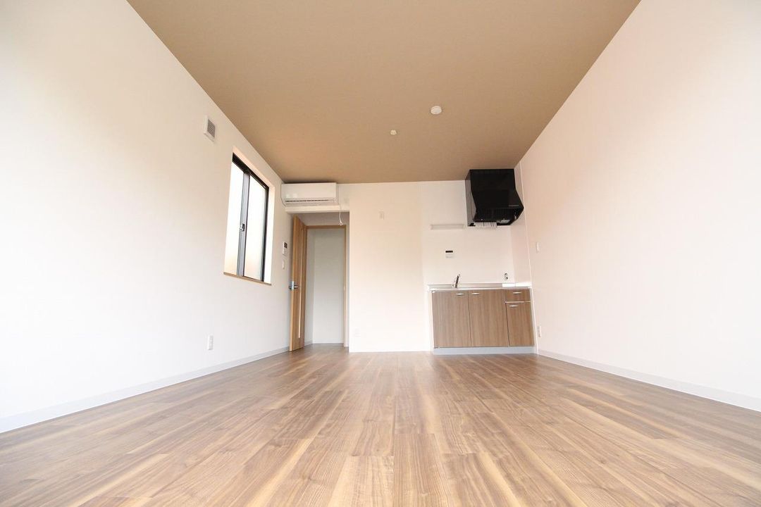 Garage Shop Office Building for Sale in Okayama City - Thumbnail 4