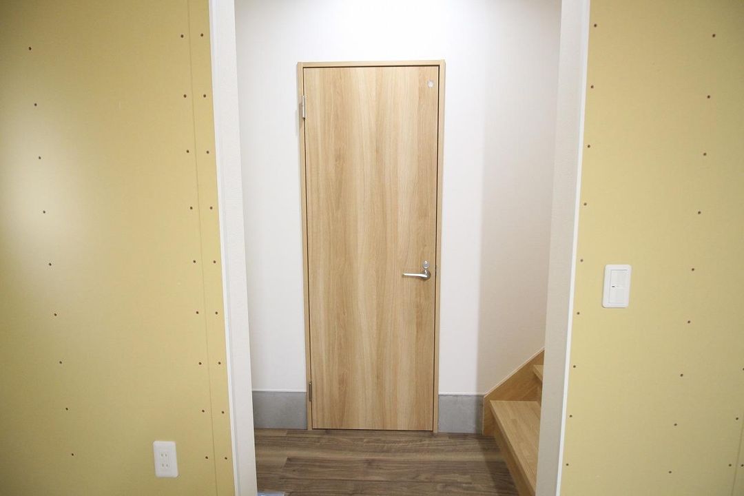 Garage Shop Office Building for Sale in Okayama City - Thumbnail 2