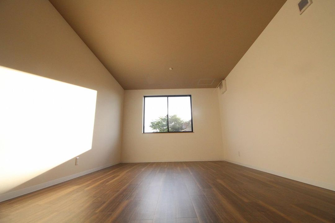 Garage Shop Office Building for Sale in Okayama City - Thumbnail 3