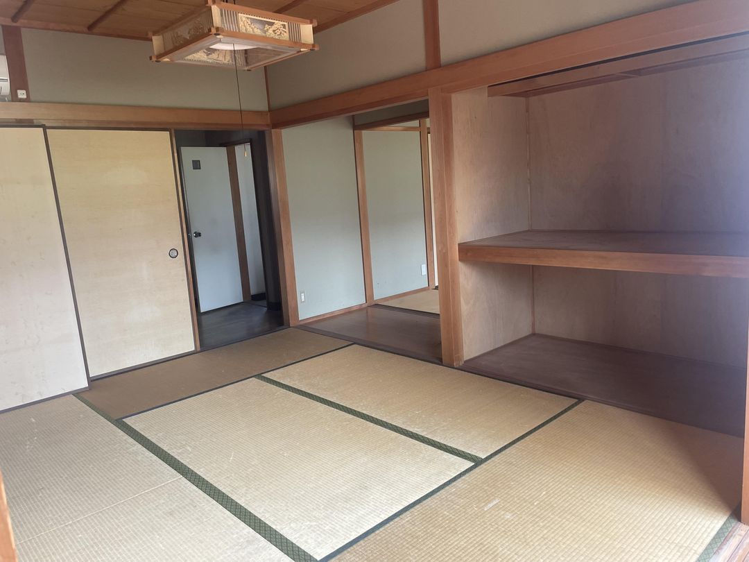 Shop with Residence for Sale in Bizen City, Okayama | 8DK, 4 Parking - Thumbnail 2