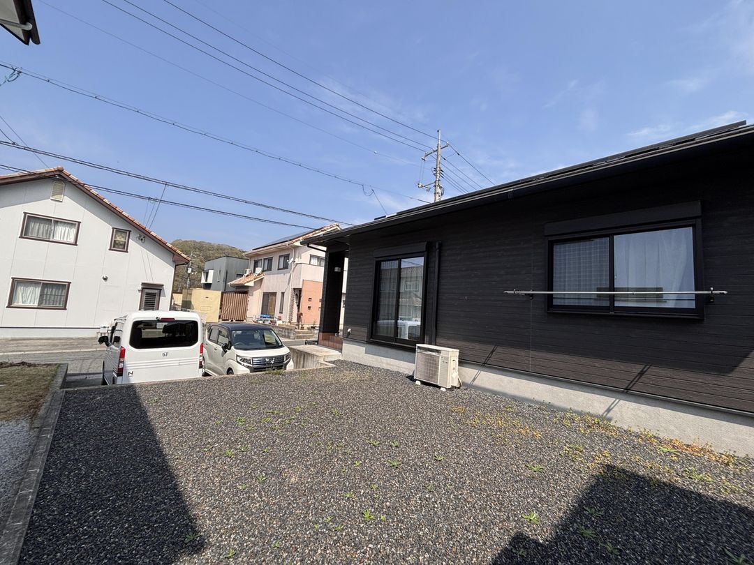 2LDK Single-Story House for Sale in Tsuyama, Okayama - Thumbnail 2