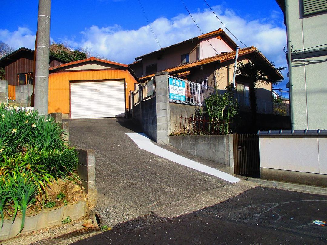 Land for Sale in Kurashiki, Okayama - 494.43 sqm Triangular Plot - Thumbnail 3