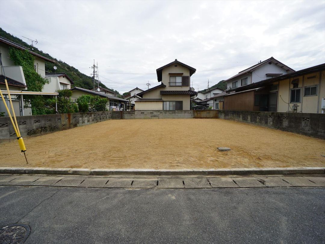Residential Land for Sale in Tamano, Okayama - 206.43 sqm - Thumbnail 2