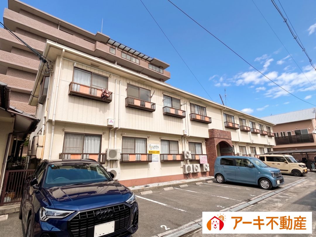 Multi-Unit Apartment Building with Solar Power in Okayama City - Thumbnail 2