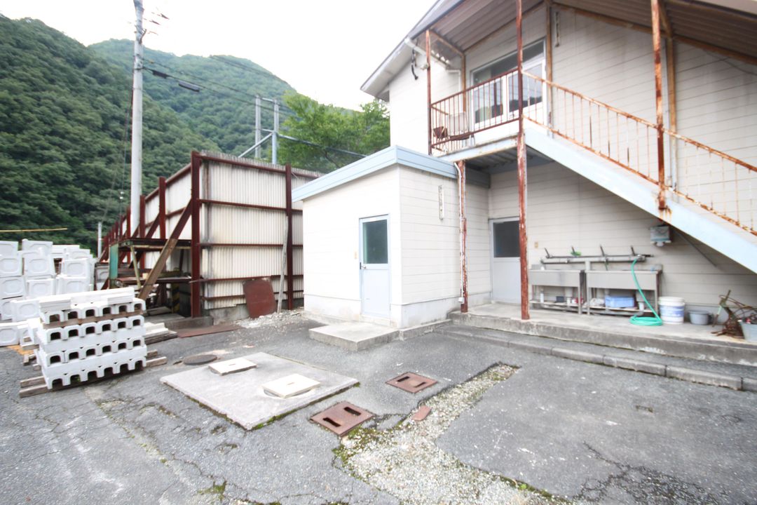 Large Commercial Land & Office Building for Sale in Takahashi, Okayama - Thumbnail 3