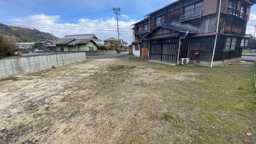 305.94 sqm Corner Land Plot for Sale in Kurashiki, Okayama - Thumbnail 2