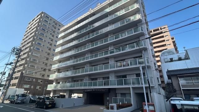 3LDK Apartment for Sale in Okayama City Near Station - Thumbnail 2