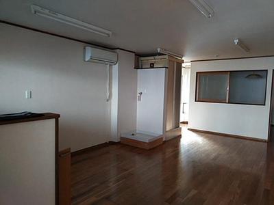 Yugo commercial apartment building in Yugo, Mimasaka City, Okayama Prefecture (00429070) - Living Okayama — Image 2, Mimasaka, Okayama