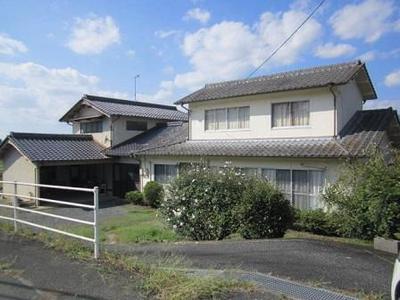 Spacious 7DK House with Farmland in Shoo-cho, Okayama — Image 1, Katsuo, Okayama