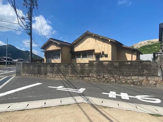 93-Tsubo Residential Land for Sale in Okayama City, Multiple Road Access - Image 1