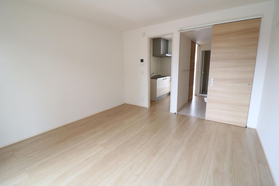 Re-Life III - Newly Built Apartment Building for Sale in Kurashiki - Thumbnail 3