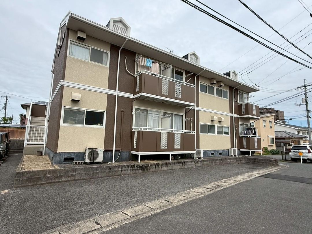 2DK Apartment Building for Sale in Nishiokawara, Okayama City - Thumbnail 2