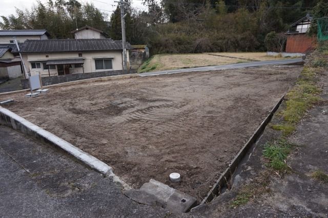 Residential Land for Sale in Tsuyama, Okayama - 171.44 sqm - Thumbnail 2