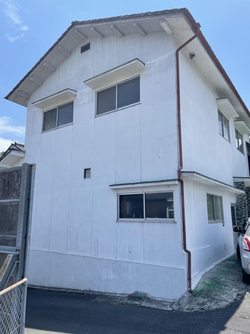 Tsuyama Apartment Building for Sale with Rental Income - Thumbnail 2