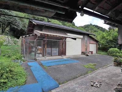Spacious 4LDK house with strawberry field in Maniwa — Image 9, Maniwa, Okayama
