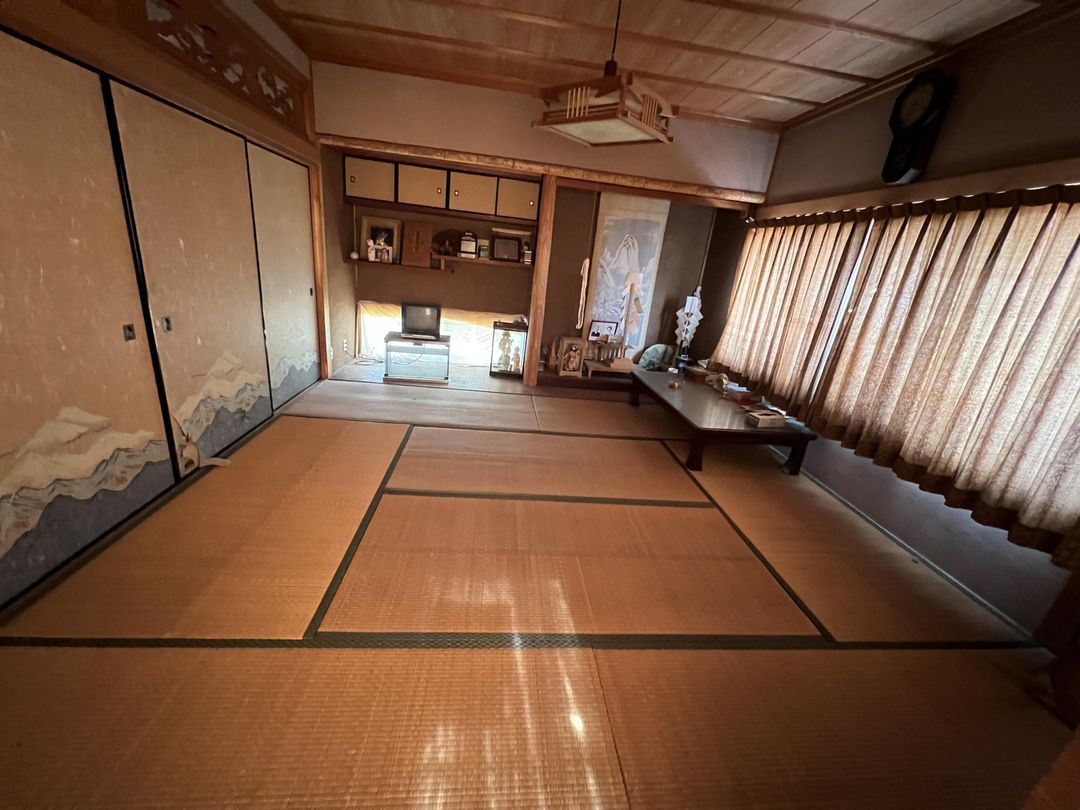 8DK Countryside Home with Farmland in Kagamino, Okayama - Thumbnail 4