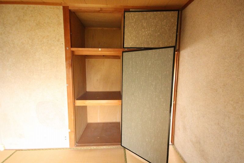Apartment Building for Sale in Maniwa City, Okayama - Thumbnail 3