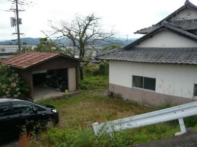 411 sqm Land for Sale in Tsuyama, Okayama with Old House - Thumbnail 3