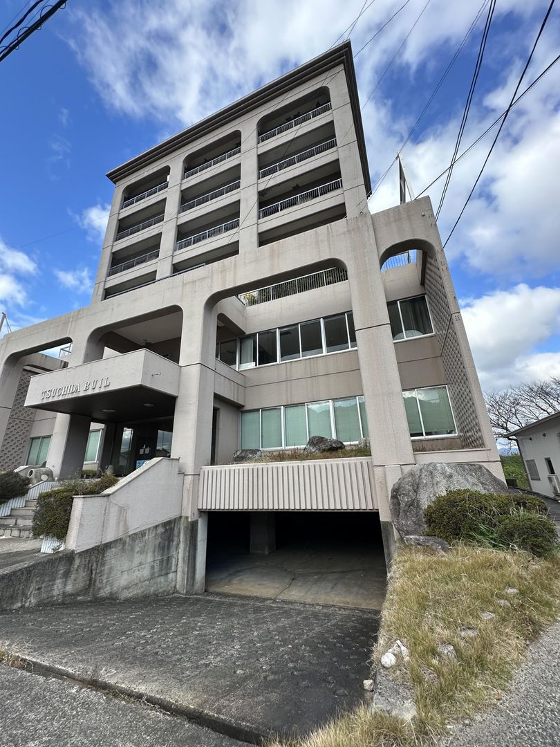 Showa-cho Uri Building for Sale in Tsuyama, Okayama - Thumbnail 3