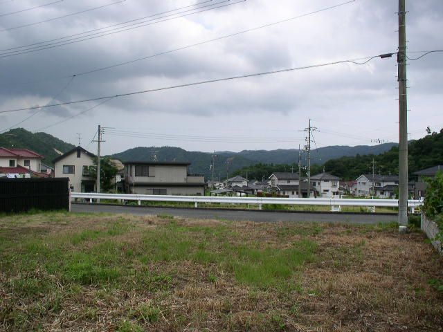 Vacant Land for Sale in Okayama City with Mountain Views - Thumbnail 2