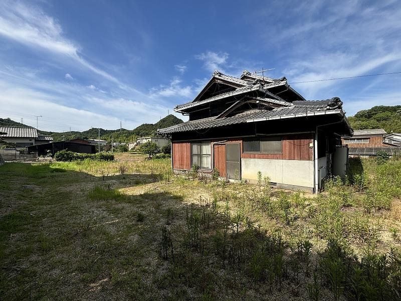 815.9 sqm Land for Sale in Tamano City, Okayama - Thumbnail 2