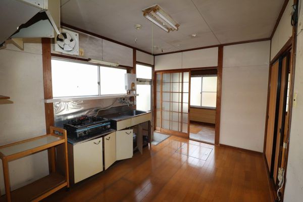 Rent 2DK Apartment in Okuizumo, Shimane - 32,000 Yen - Thumbnail 3