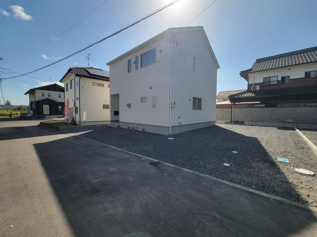 New 4LDK House in Tsuyama, Okayama with EV Charger & Security - Thumbnail 3