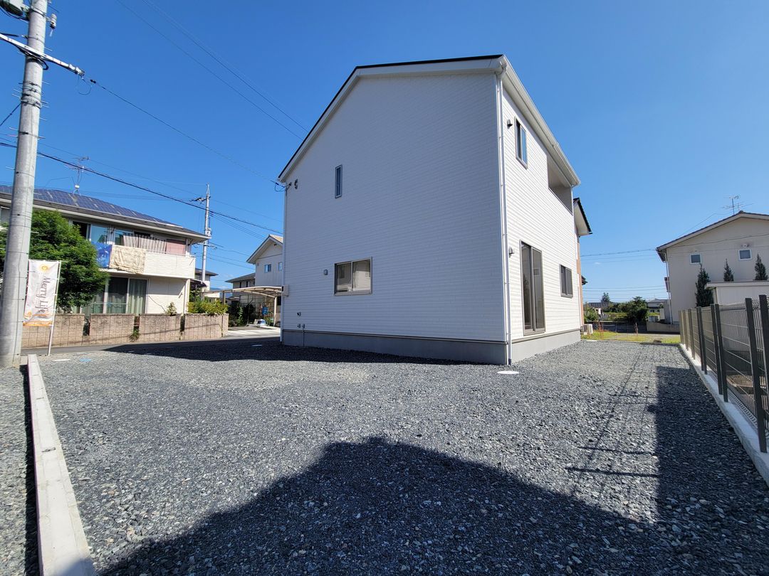New 4LDK House in Tsuyama, Okayama with EV Charger & Security - Thumbnail 2